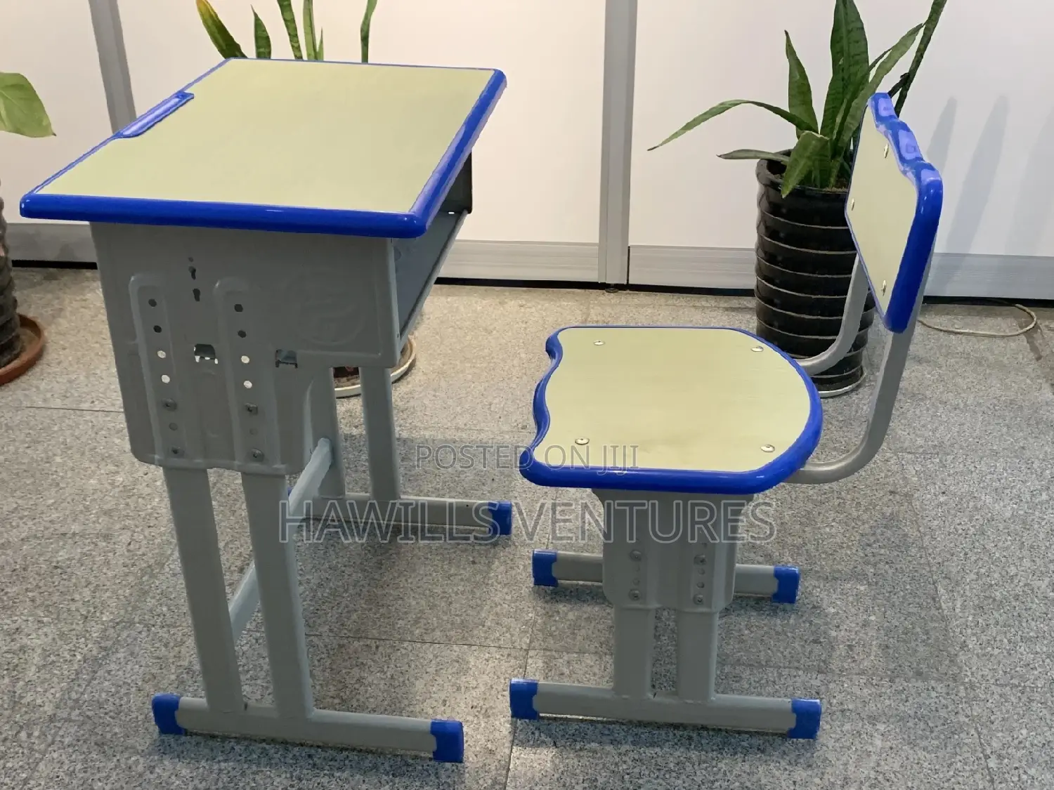Students Table With Chair