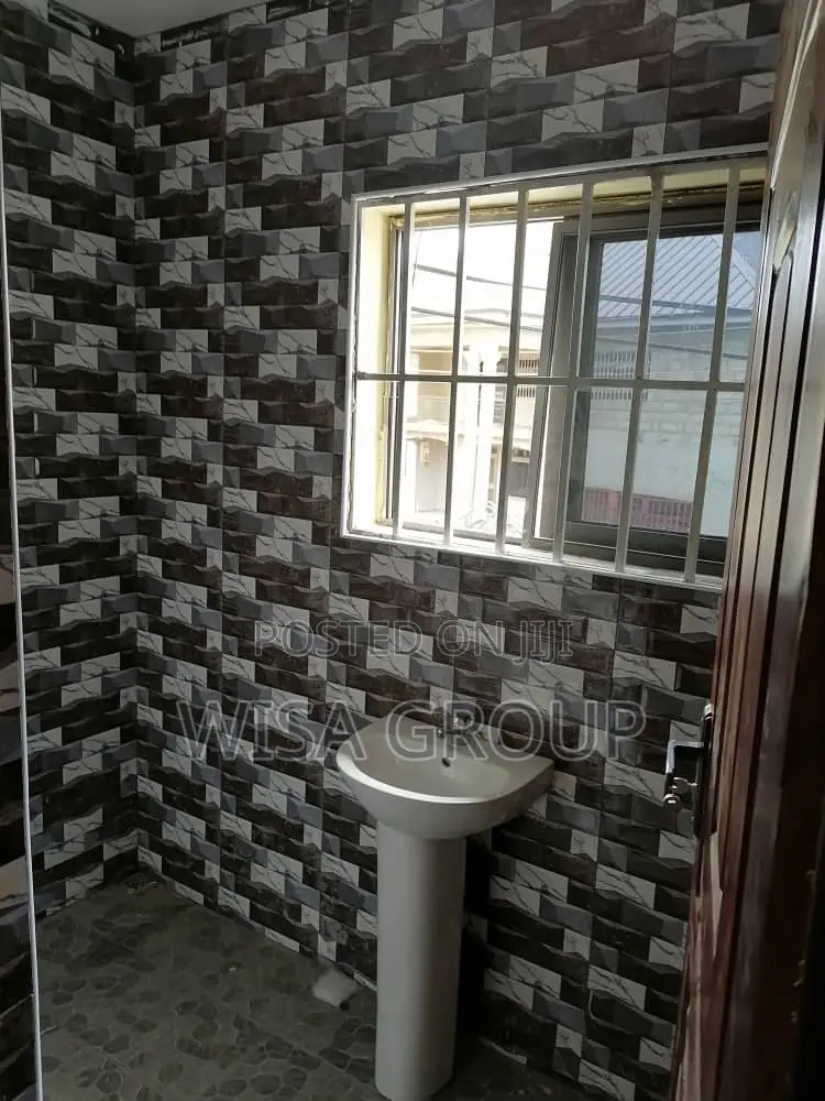 3bdrm Duplex in Wisa Groups, Accra Metropolitan for rent