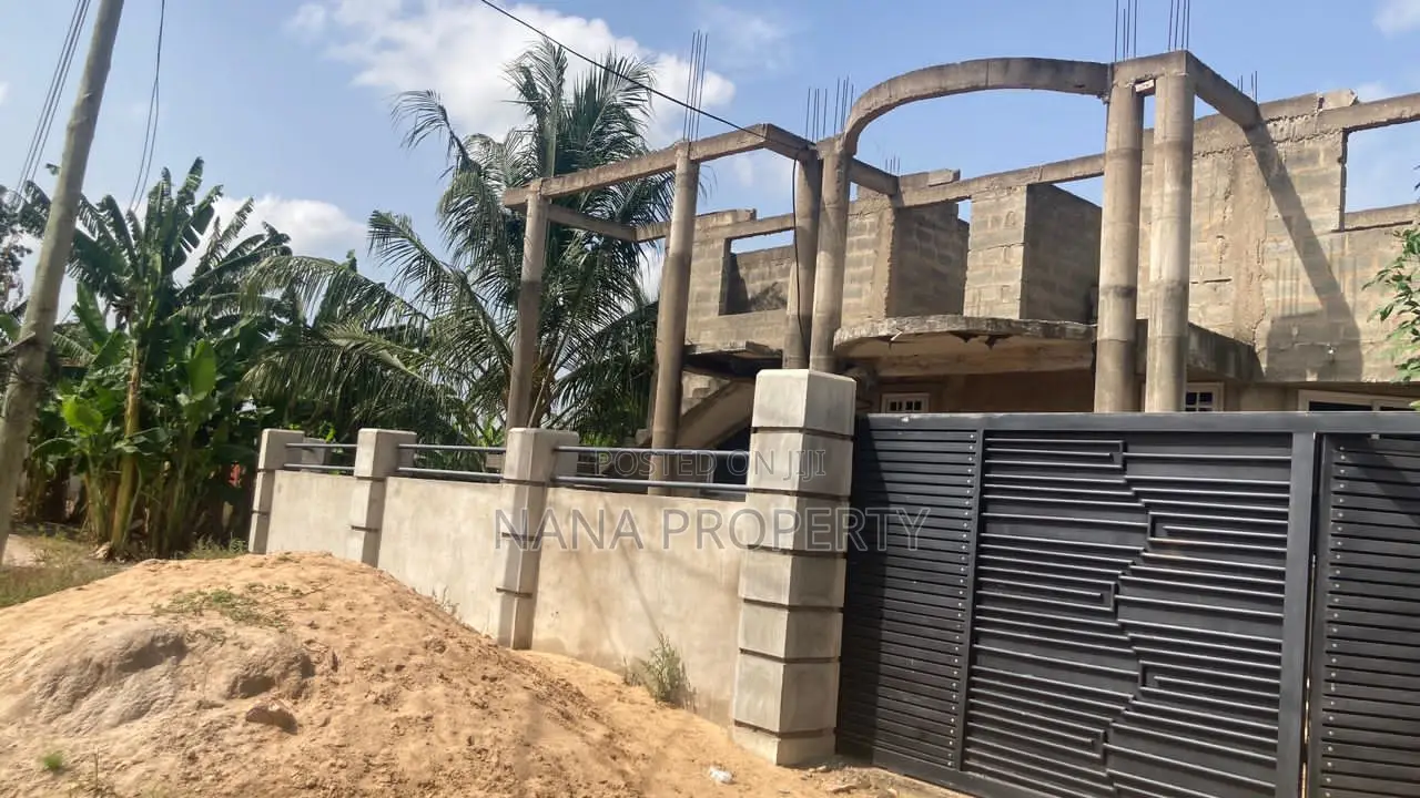 5bdrm House in Dodowa for sale