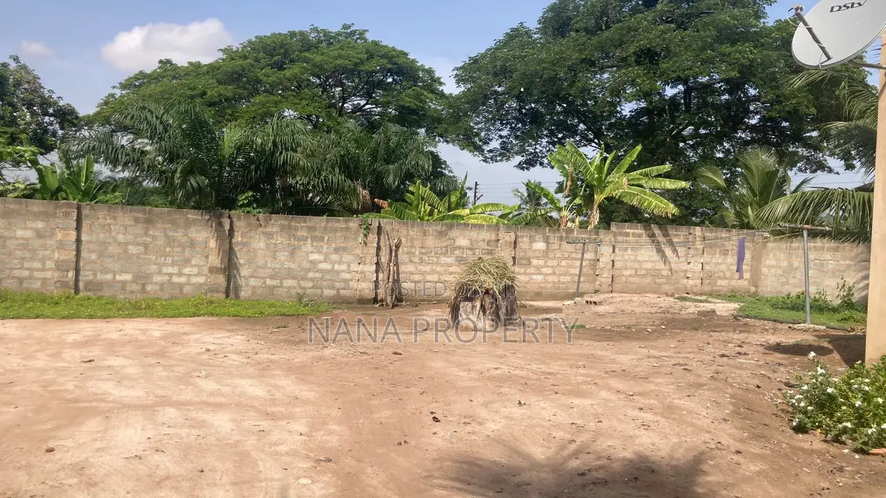 5bdrm House in Dodowa for sale