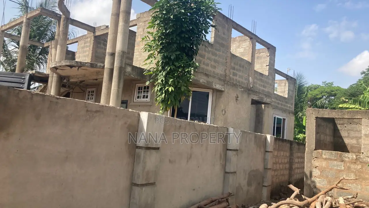 5bdrm House in Dodowa for sale