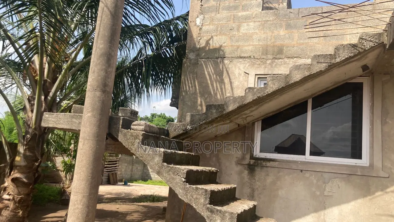 5bdrm House in Dodowa for sale