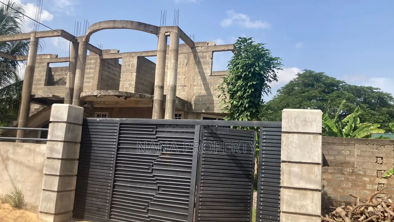 5bdrm House in Dodowa for sale