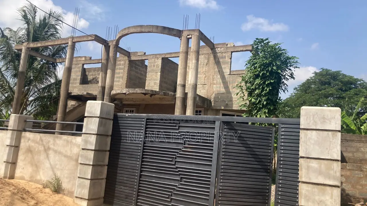 5bdrm House in Dodowa for sale