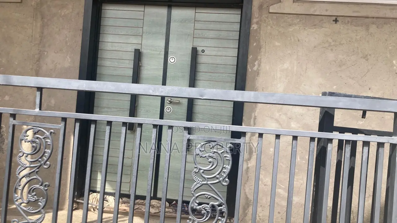 5bdrm House in Dodowa for sale