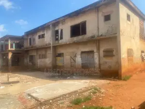 10bdrm House in North Kaneshie for sale