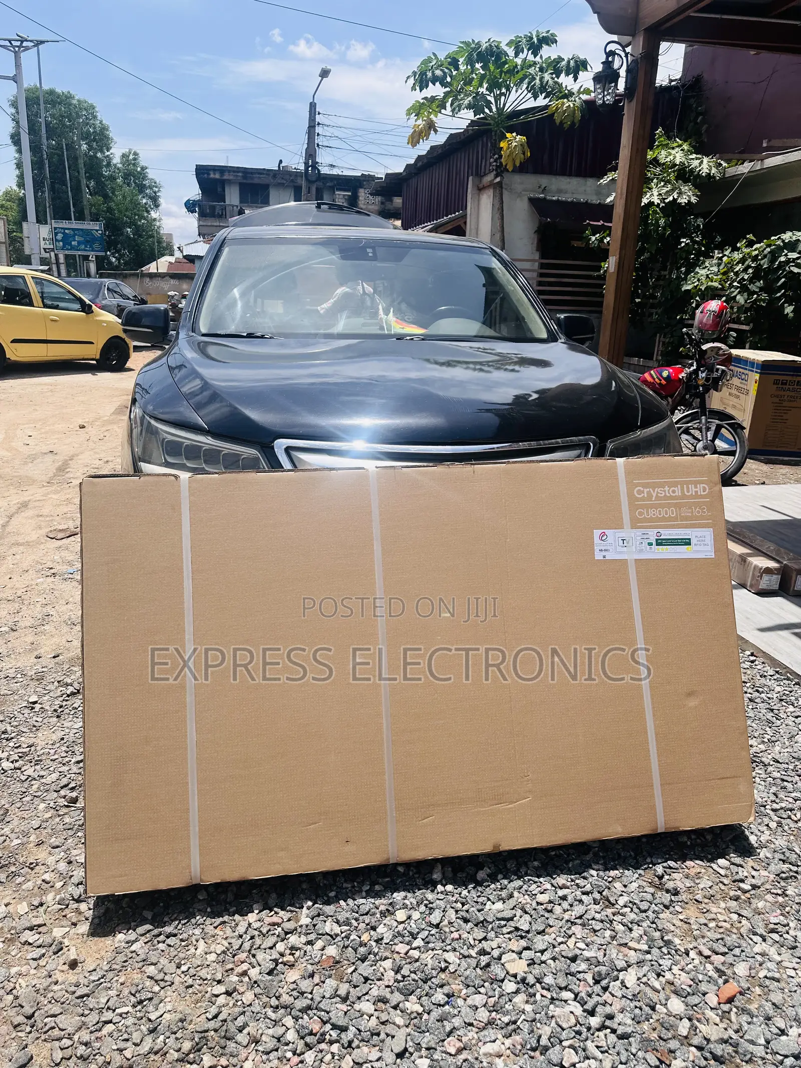 Outstanding Images UHD Smart 65”Cu8000