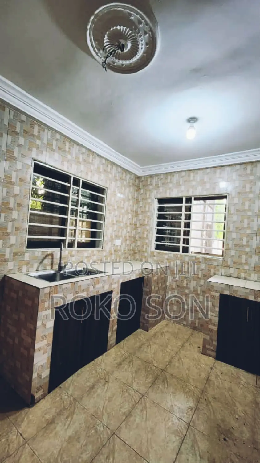 2bdrm Apartment in Dr Roko, Dworwulu for rent