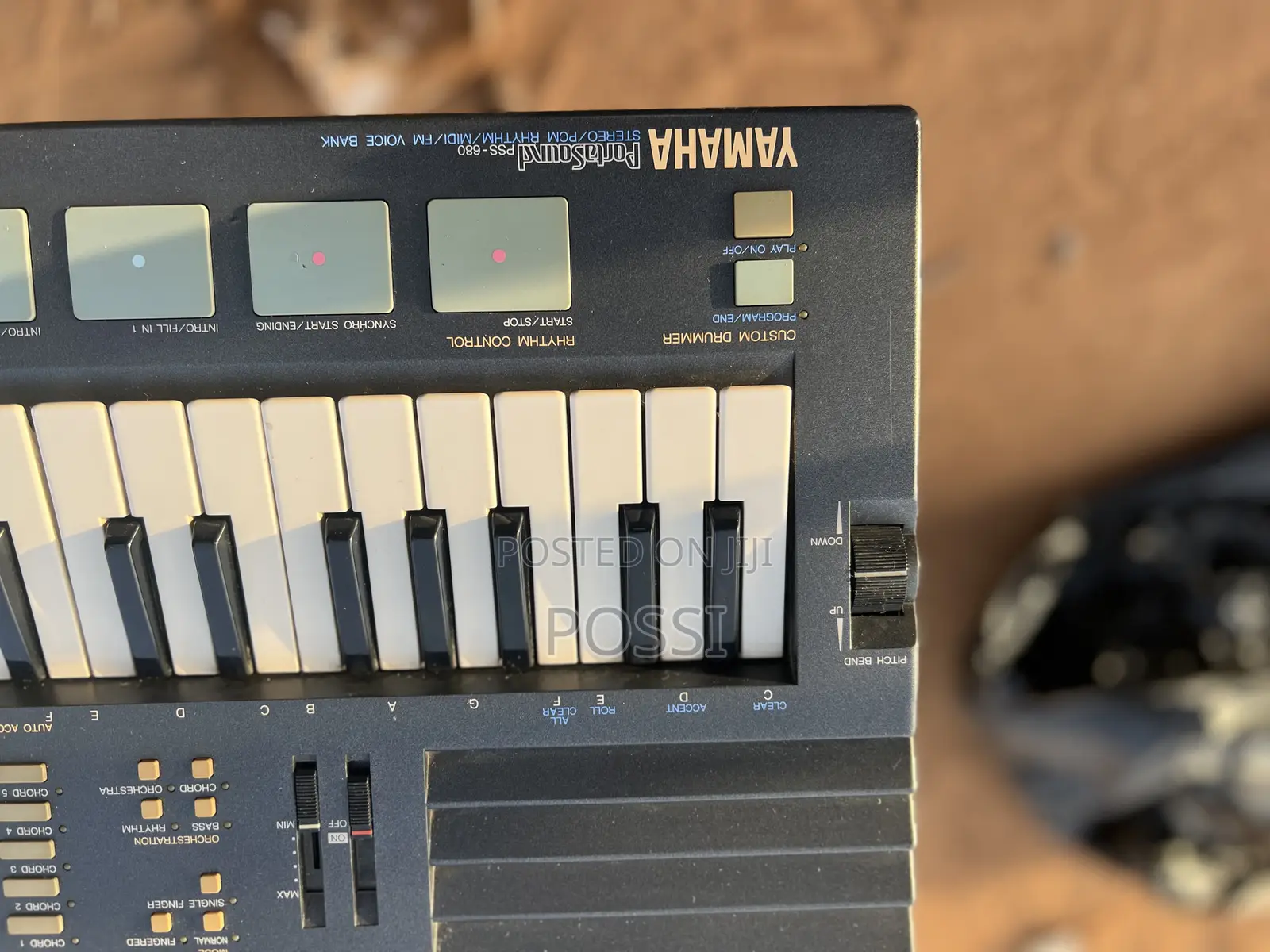 Keyboard PSS 680
