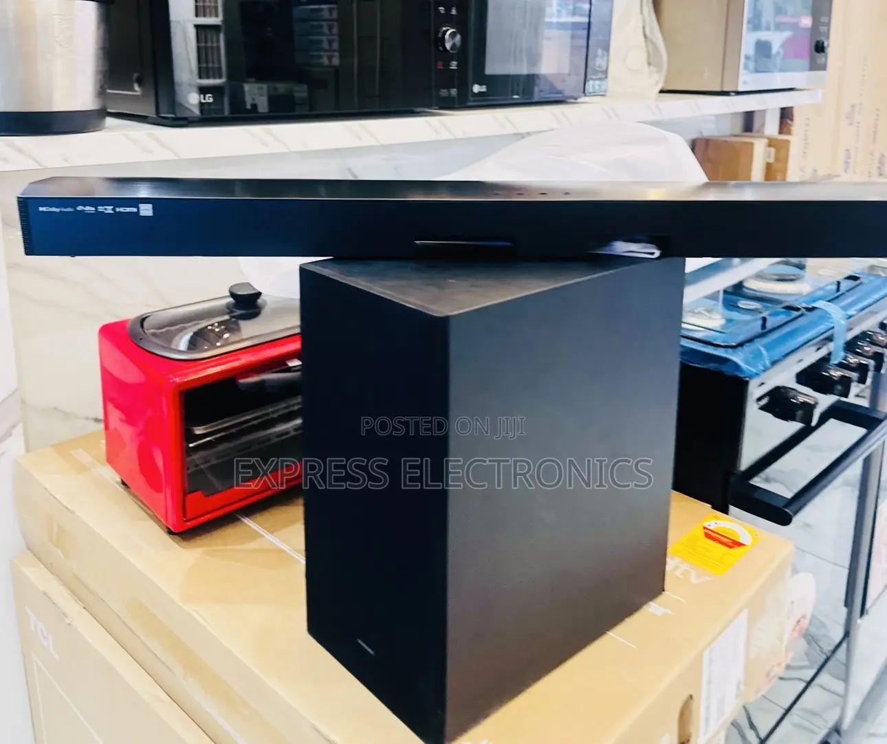 B550 Soundbar With Woofer Samsung Elegant Design