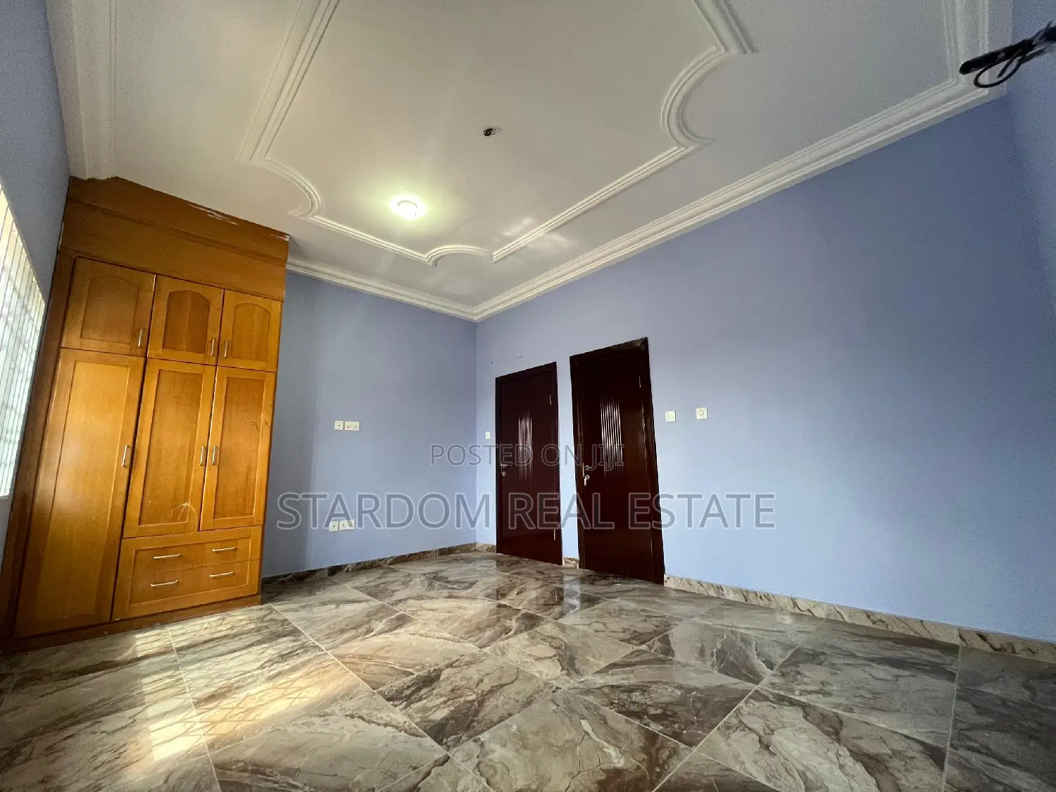 4bdrm Duplex in Adjiriganor for rent