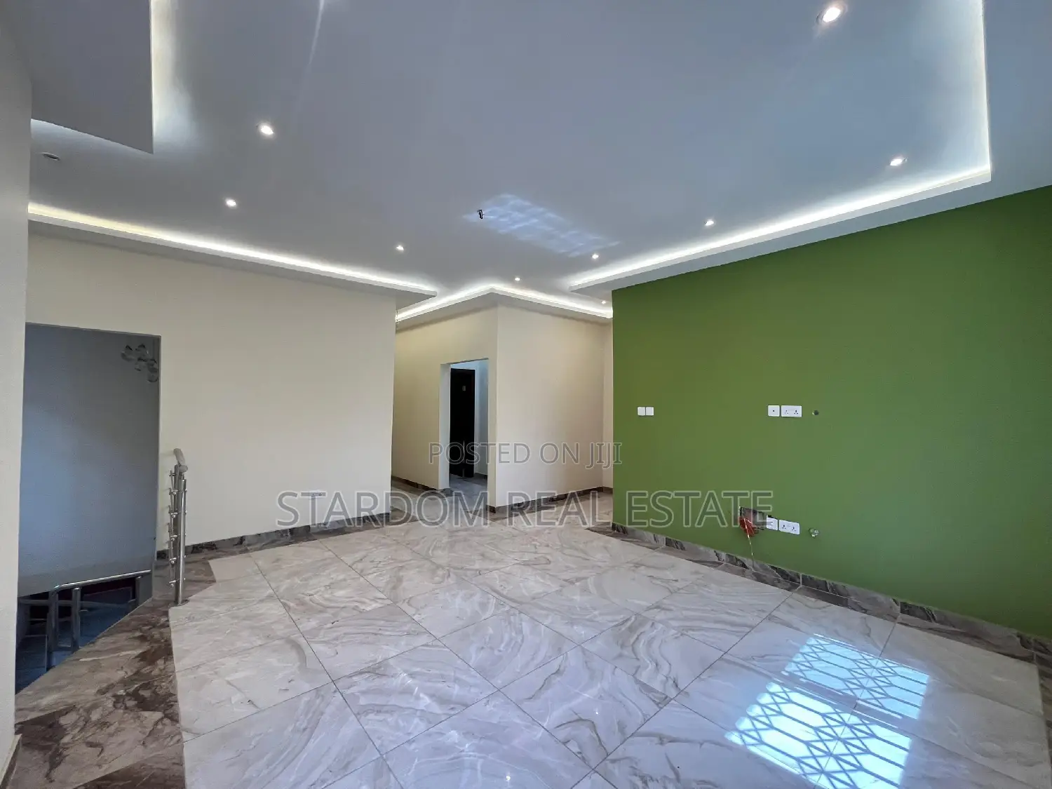 4bdrm Duplex in Adjiriganor for rent