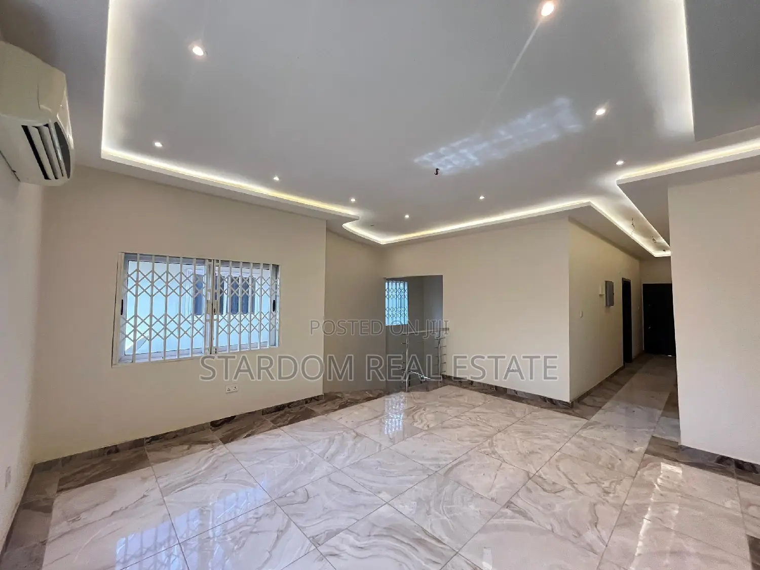 4bdrm Duplex in Adjiriganor for rent
