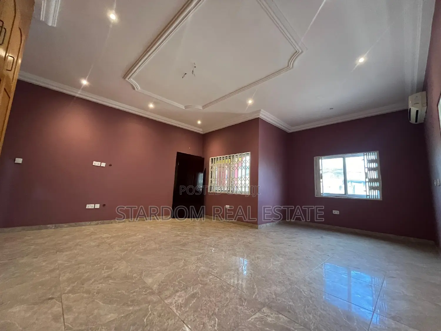 4bdrm Duplex in Adjiriganor for rent