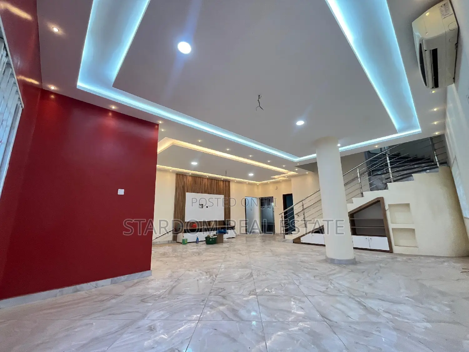 4bdrm Duplex in Adjiriganor for rent