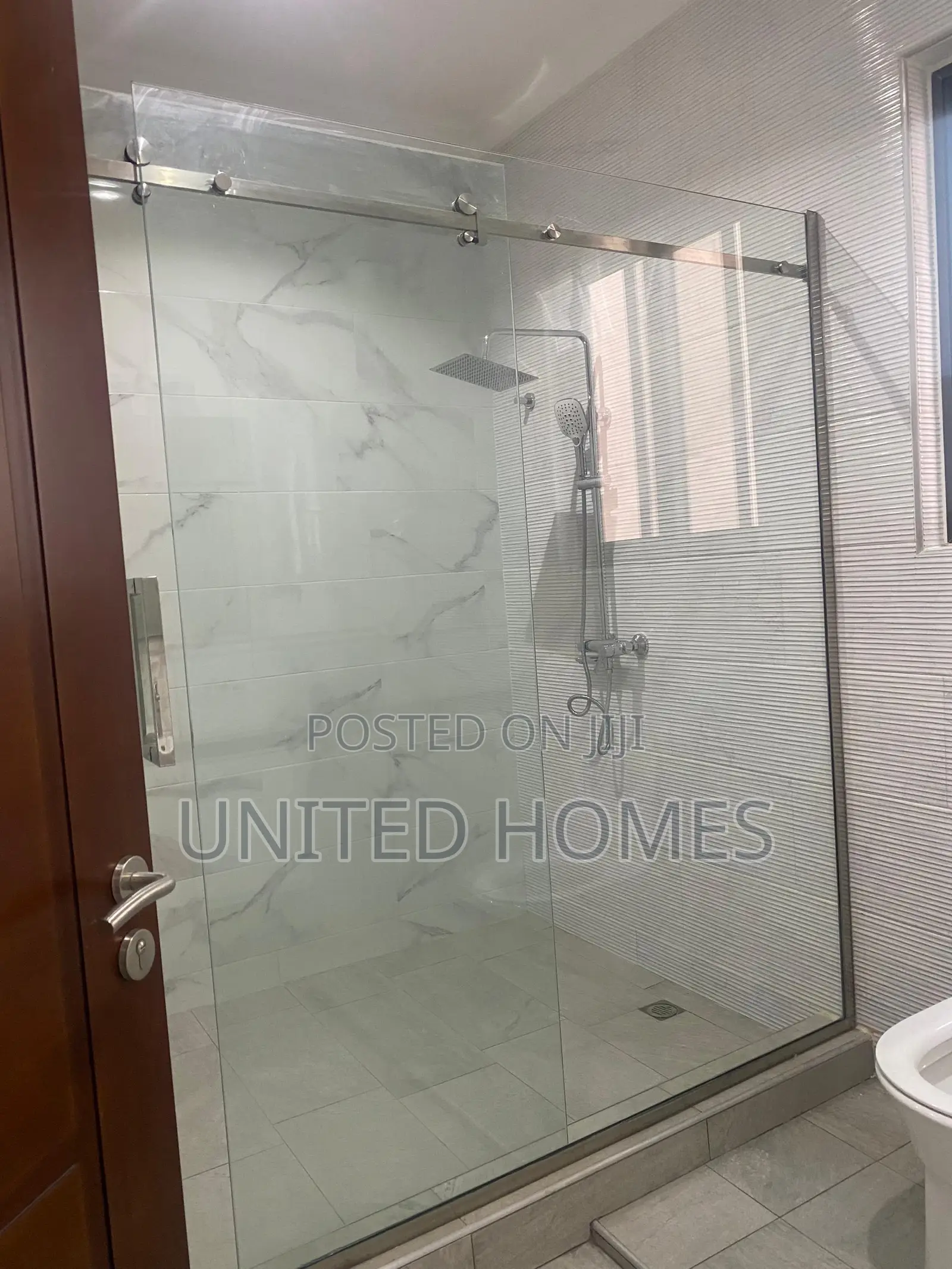 7bdrm House in East Legon for rent