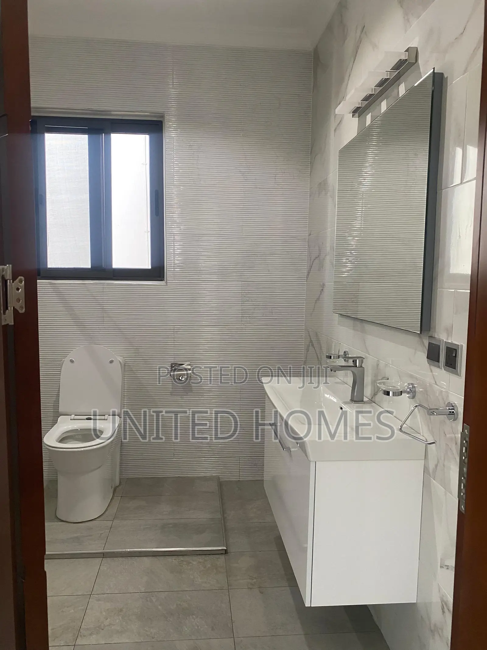 7bdrm House in East Legon for rent