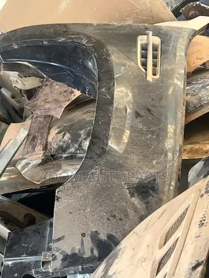 Cadillac Escalade Fender