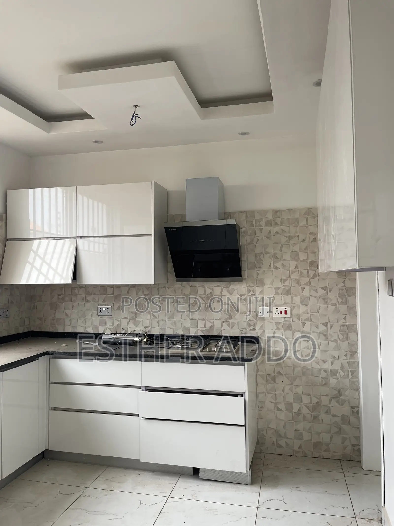 3bdrm Duplex in Ashaley Botwe for rent