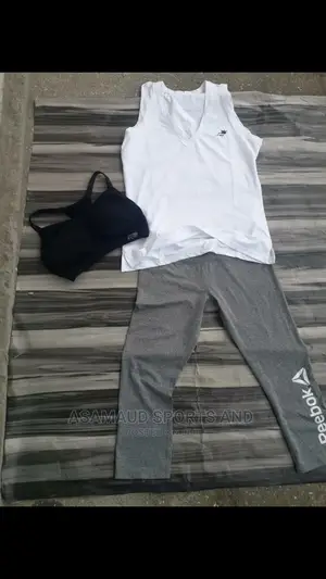 Set Of Ladies Gym Waer