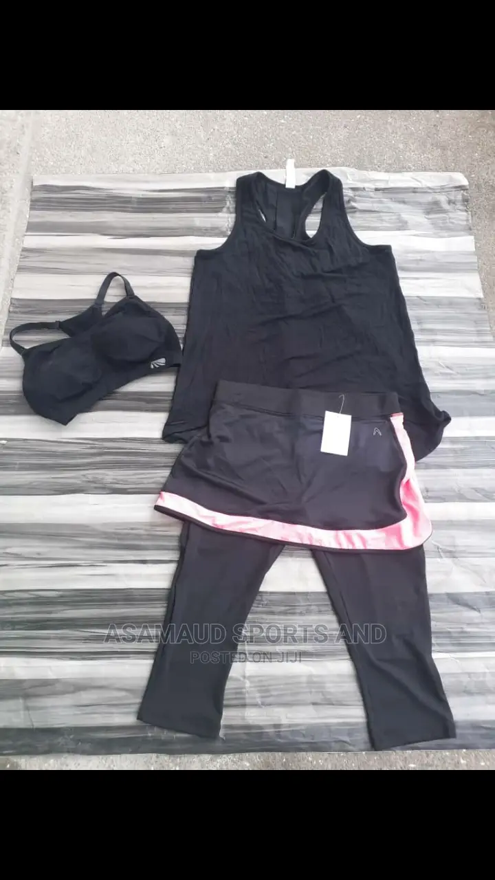 Set Of Ladies Gym Waer