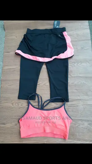 Set Of Ladies Gym Waer