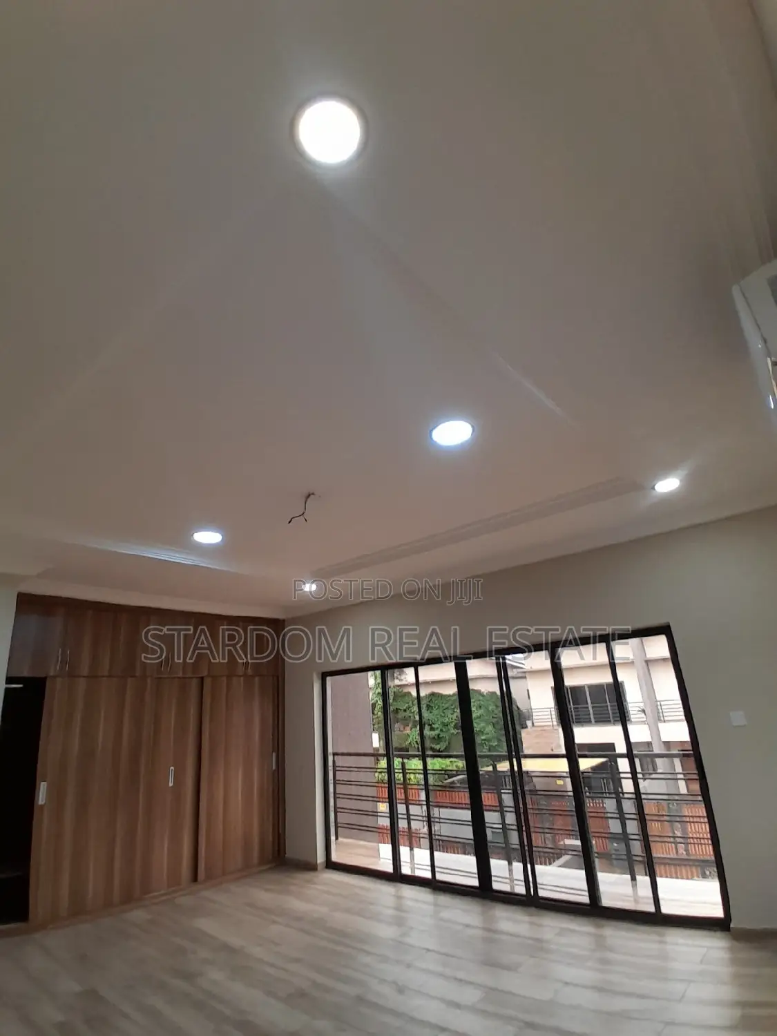 3bdrm Duplex in Adjiriganor for rent