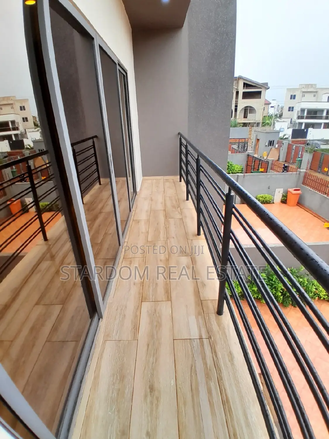 3bdrm Duplex in Adjiriganor for rent