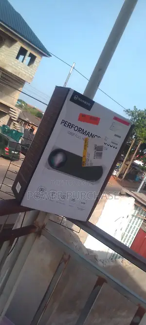 Rightful Projector Vankyo Performance V630w /\