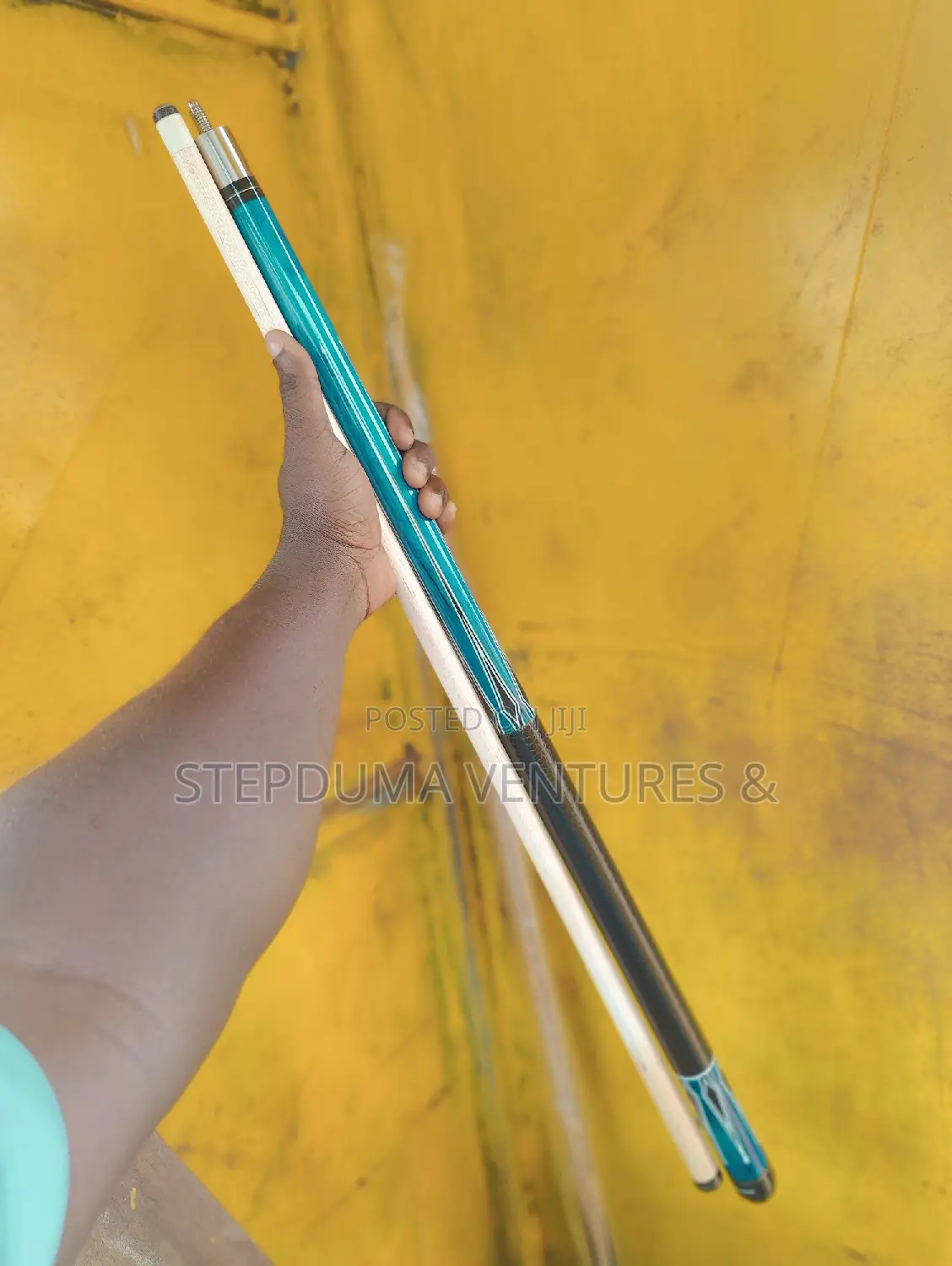 Cue Stick (Adjustable)