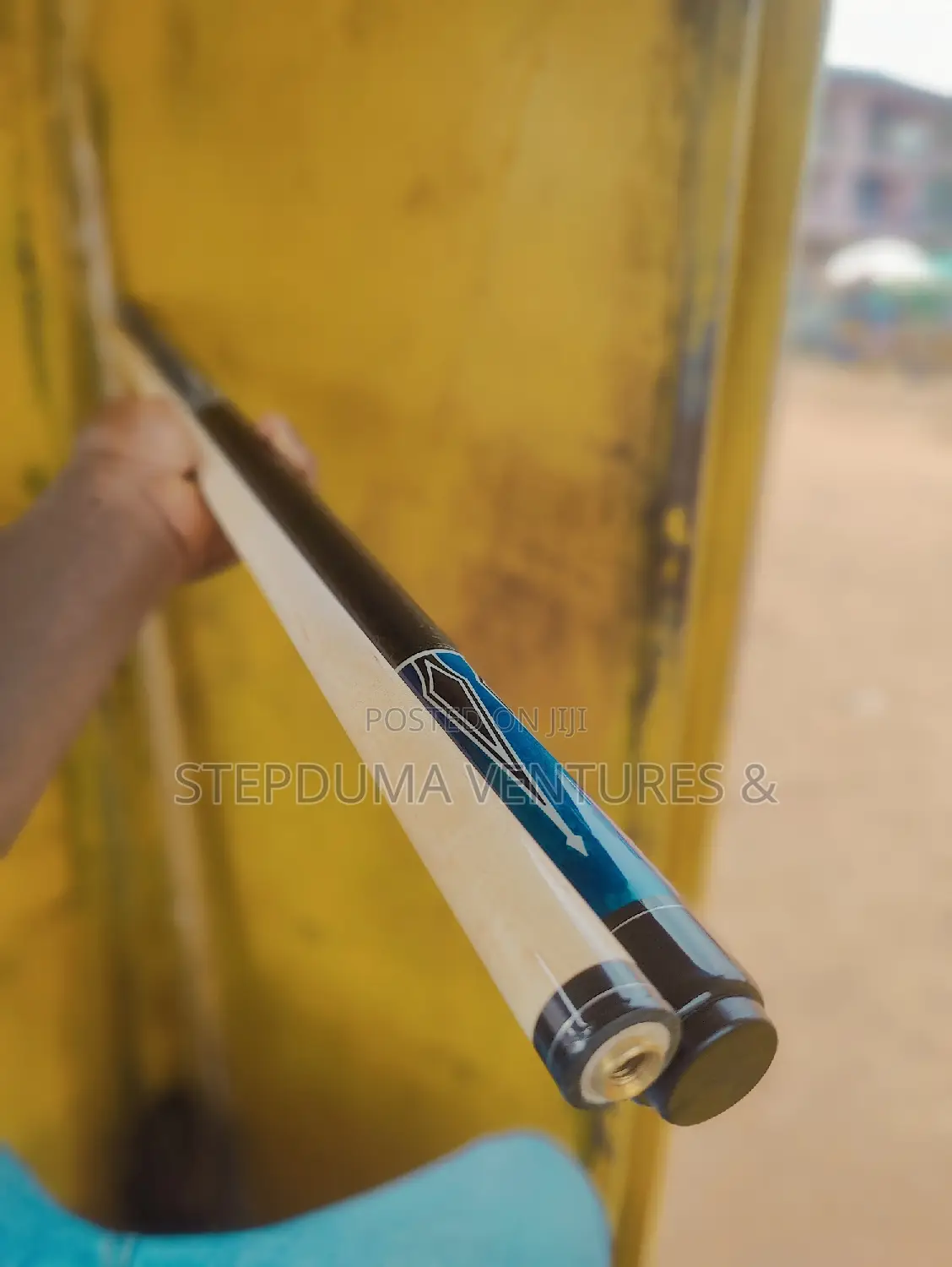 Cue Stick (Adjustable)