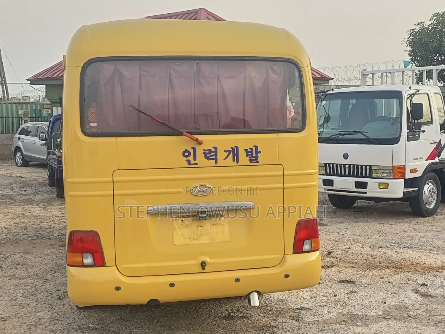 Hyundai County 2013 Yellow
