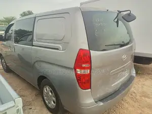 Hyundai Starex 2012 Grey