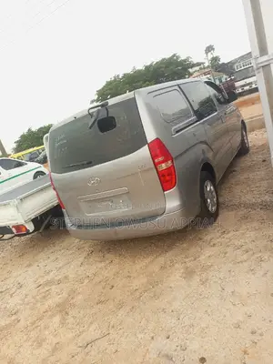 Hyundai Starex 2012 Grey