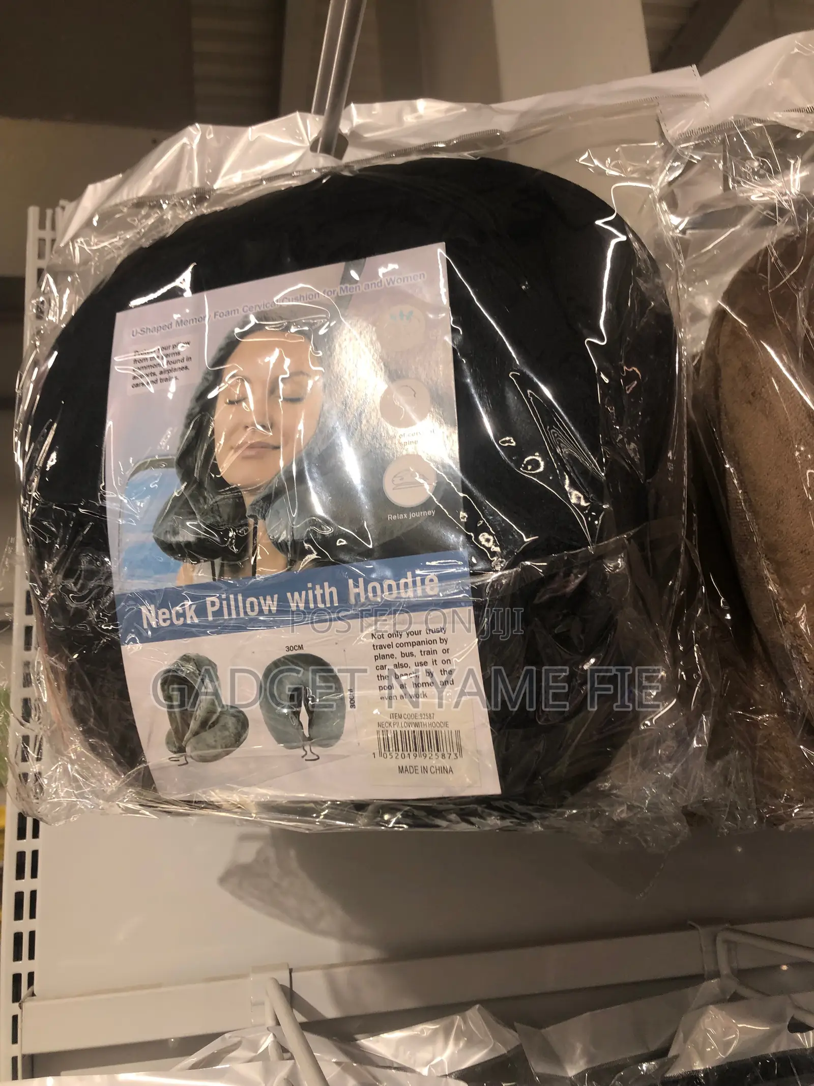 Ultra Soft Neck Travel Pillow With Hoodie