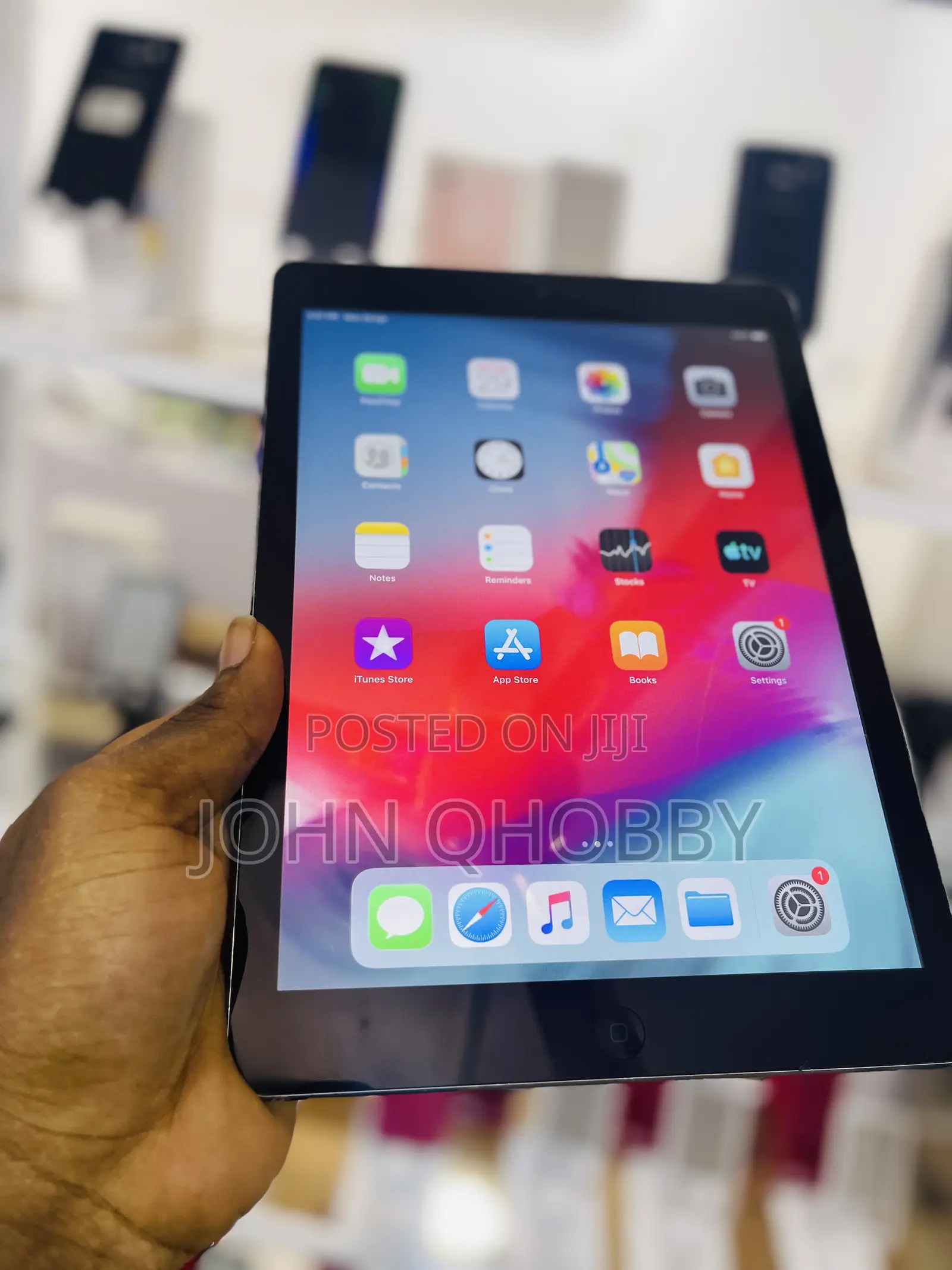 Apple iPad Air 16 GB Gray