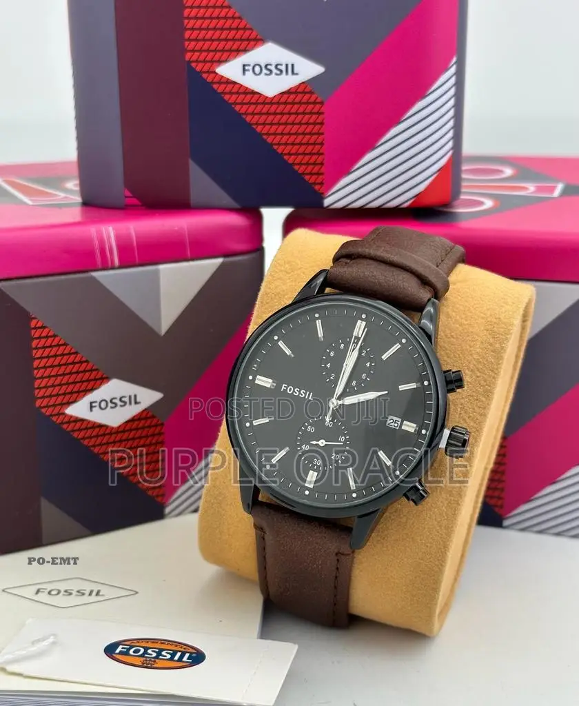 Stay Classy With Unique Fossil Faux Leather Watch for Men