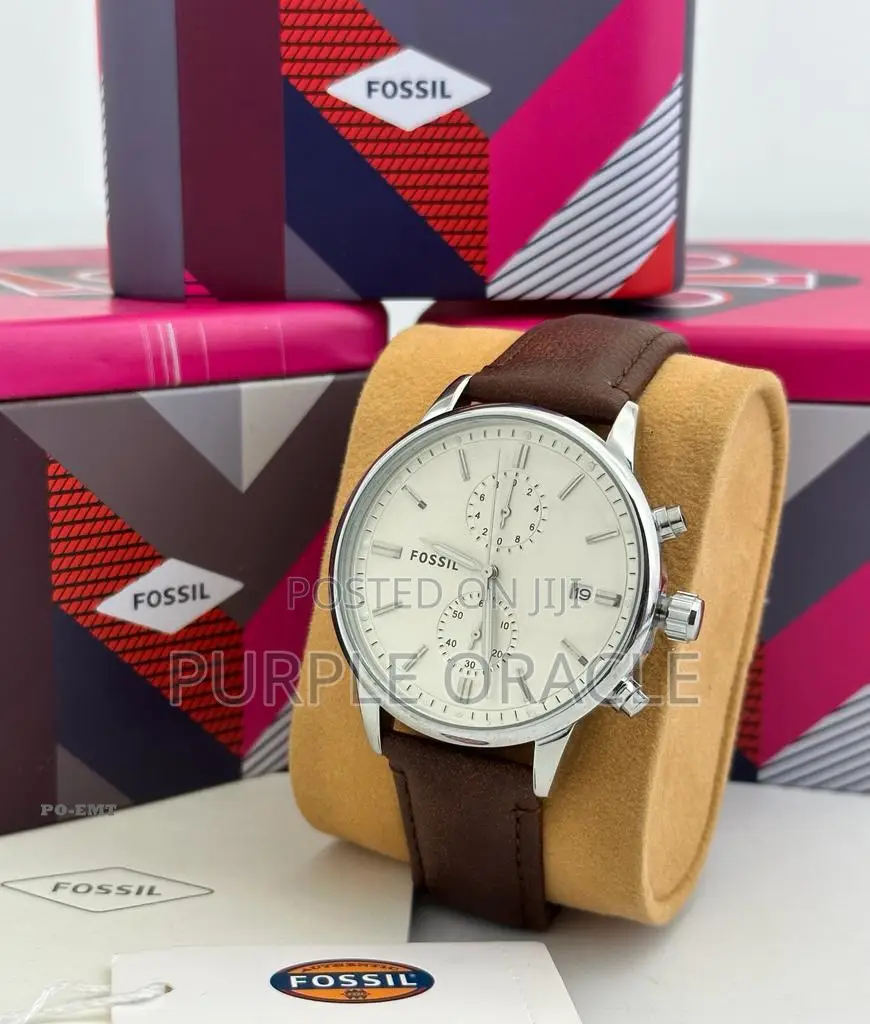 Stay Classy With Unique Fossil Faux Leather Watch for Men