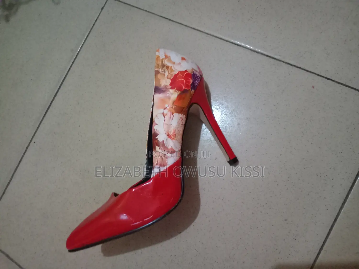Ladies Red Shoe