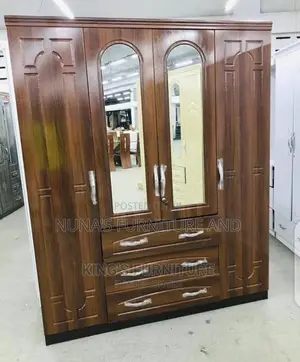 Wardrobe With Four With Mirror