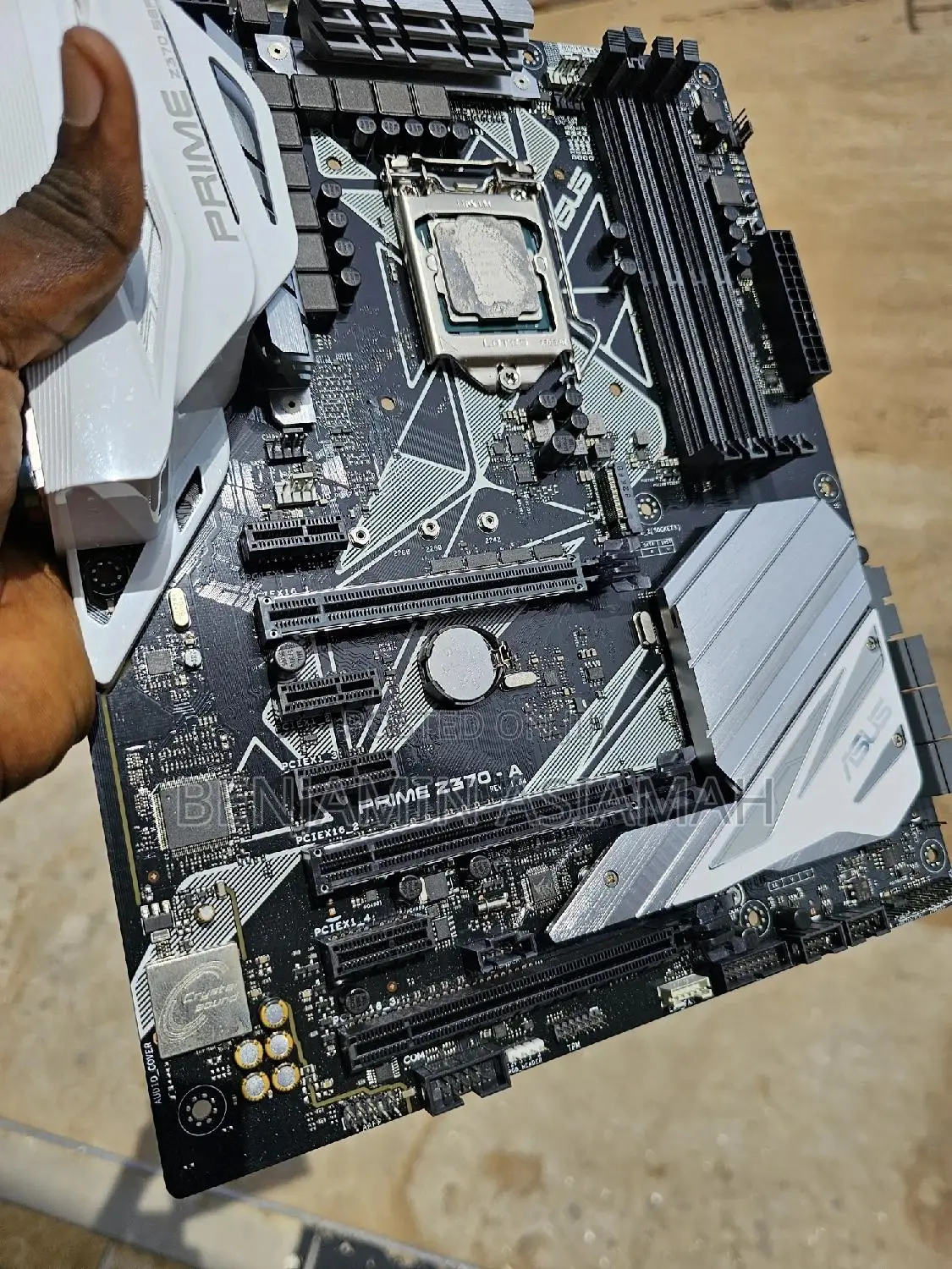 Asus 9th Generation Motherboard + I5 CPU
