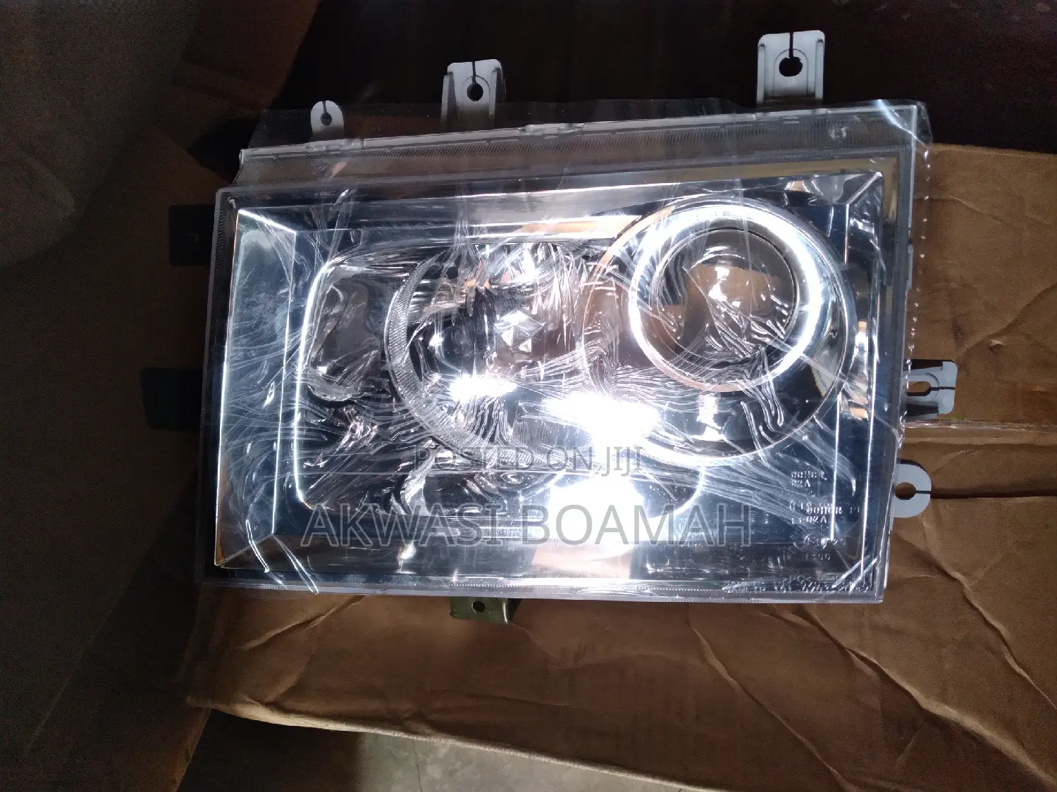 Hyundai MEGA 5ton Headlight