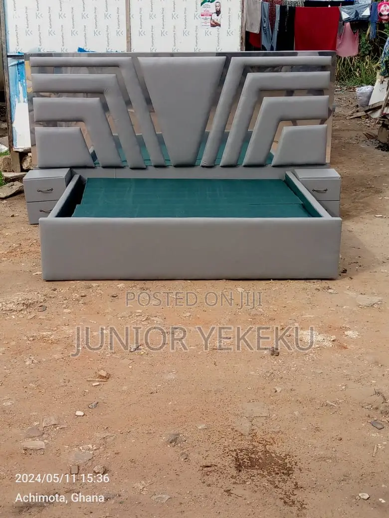 Queen Size Bed and Yyby