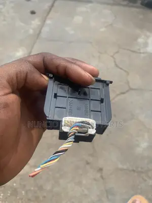 Toyota Yaris Hazard Switch
