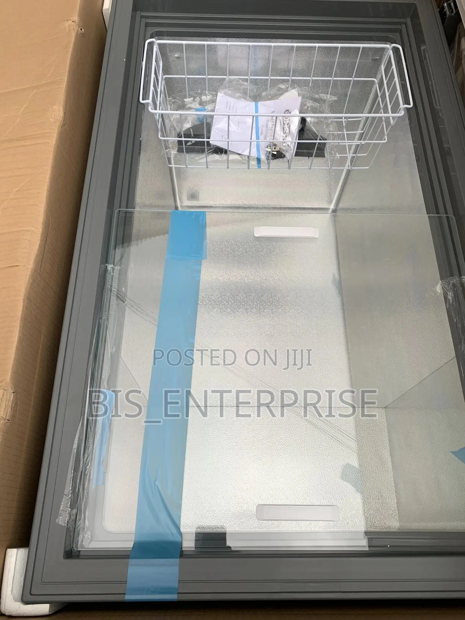 Neon Chest Freezer 316 Liters