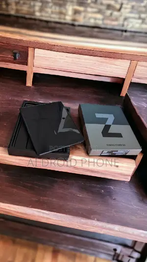 New Samsung Galaxy Z Fold3 5G 256 GB Black