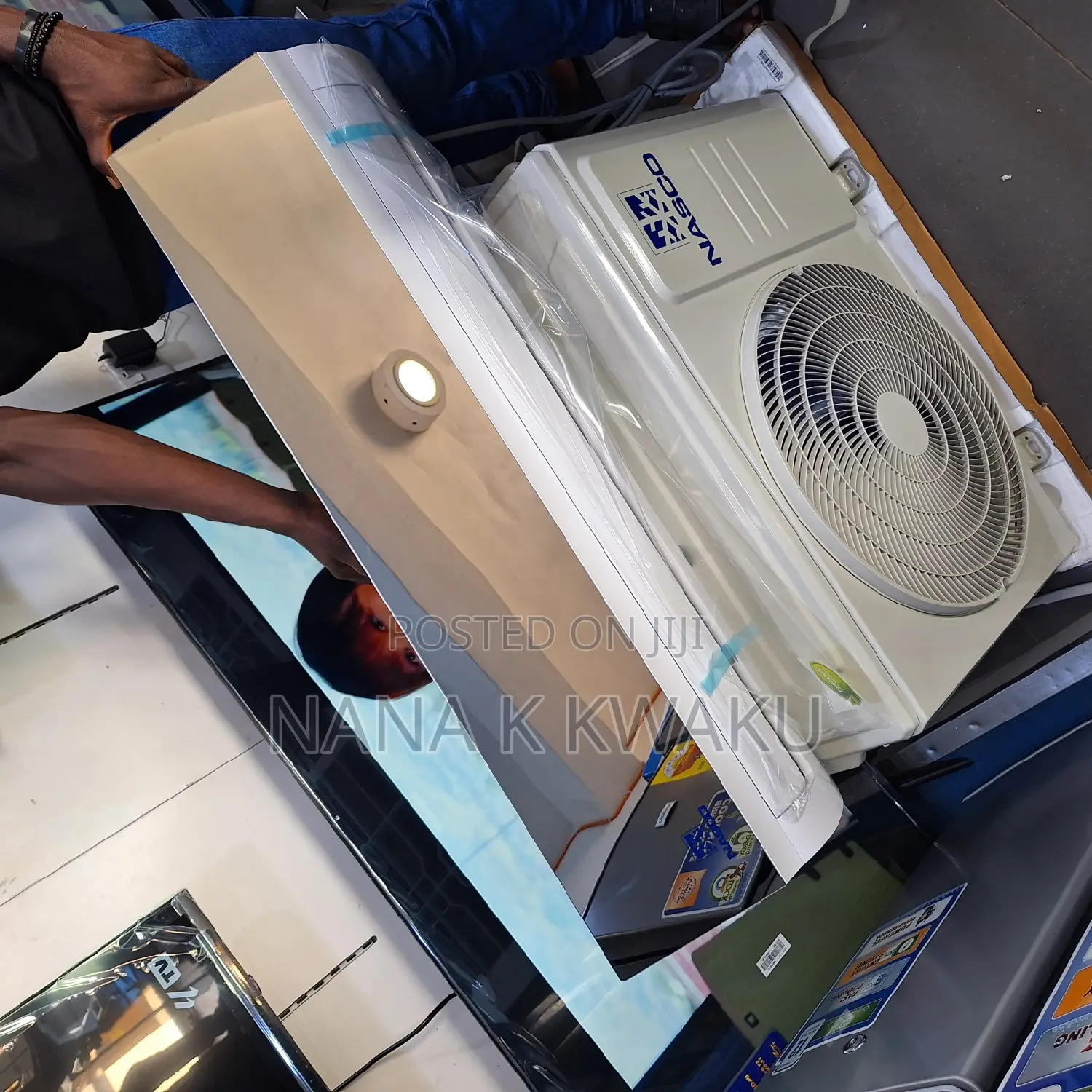 Black Mirror Nasco 2.0hp Split Air Condition