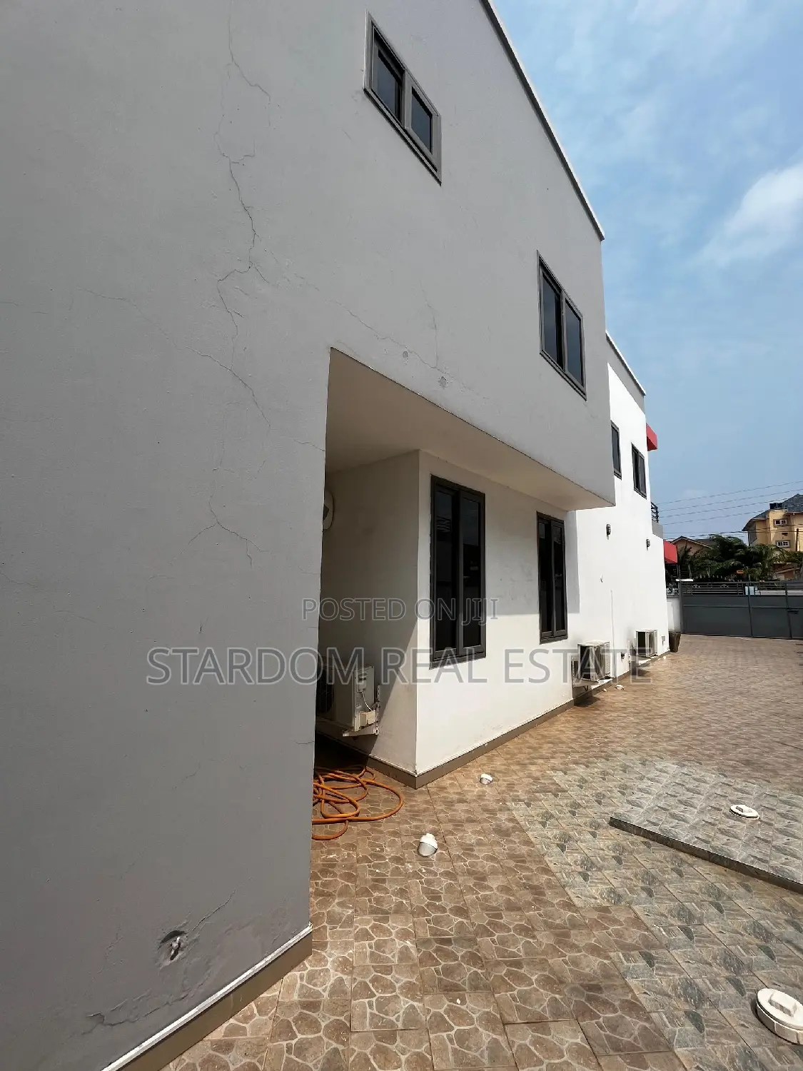 Furnished 4bdrm Duplex in East Legon for rent