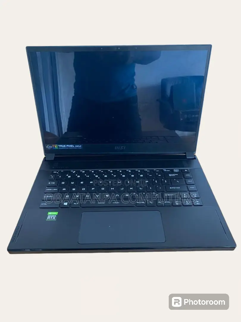 Laptop MSI GS66 Stealth 10UE 16GB Intel Core I7 SSD 512GB