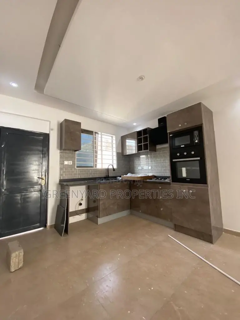 2bdrm House in Lakeside for sale